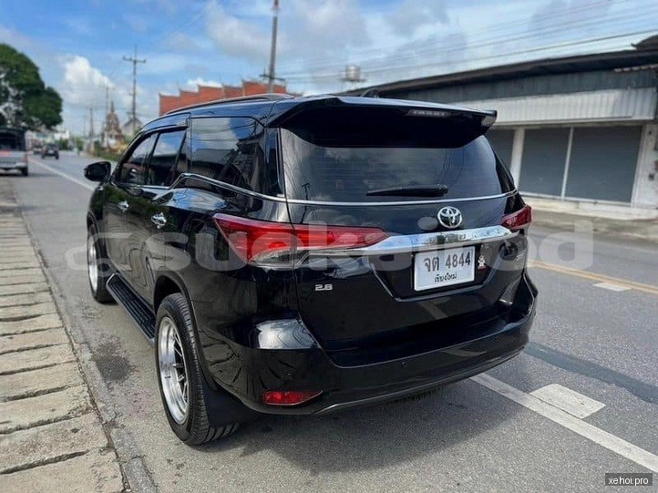 Toyota Fortuner 2.4G 4x2 MT - 2017