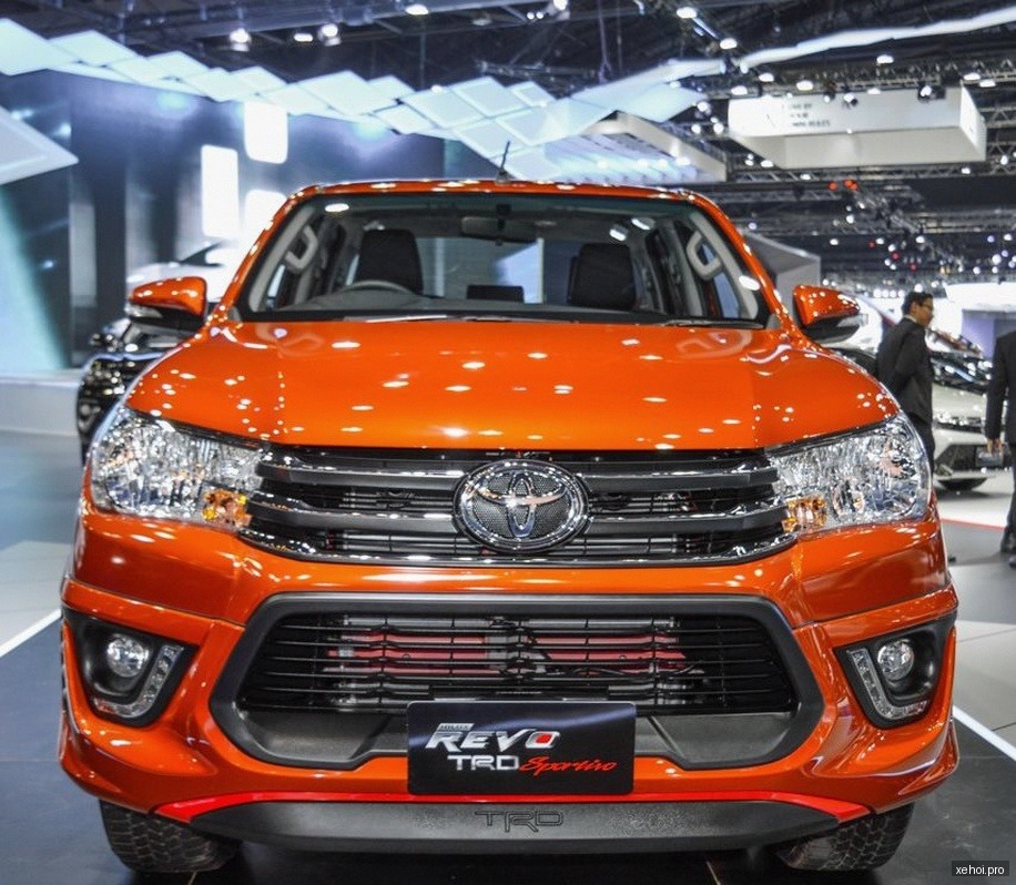 Toyota Fortuner TRD Sportivo 4x2 AT - 2016