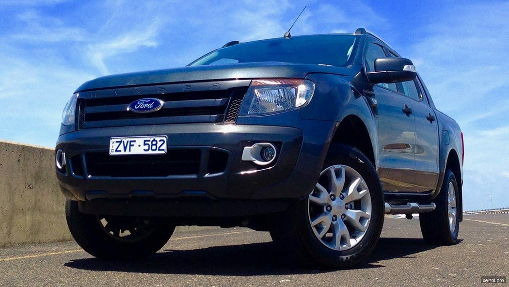Mitsubishi Triton 4x2 AT - 2023