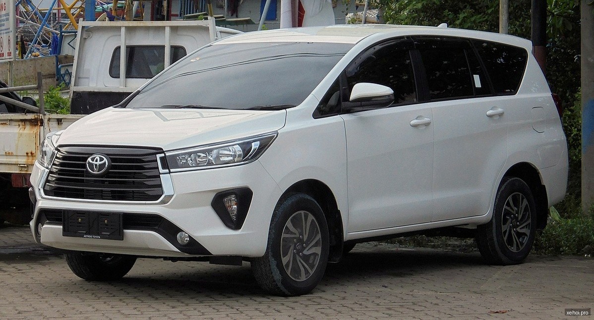Mitsubishi Triton 4x4 MT - 2023