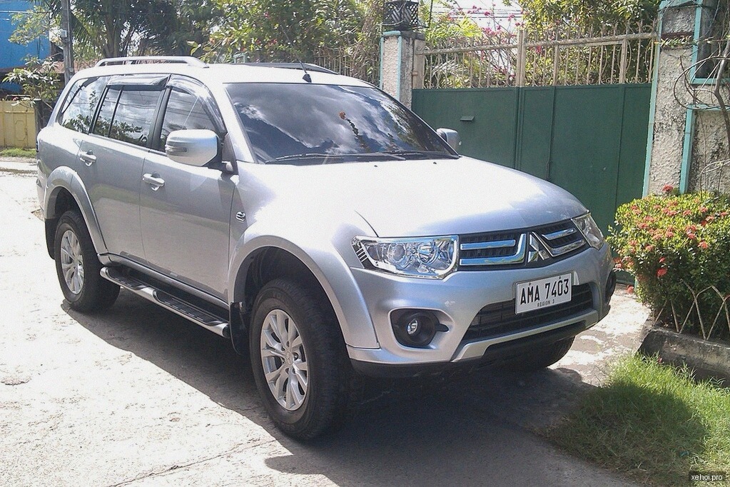 Mitsubishi Pajero Sport G 4x2 AT - 2015