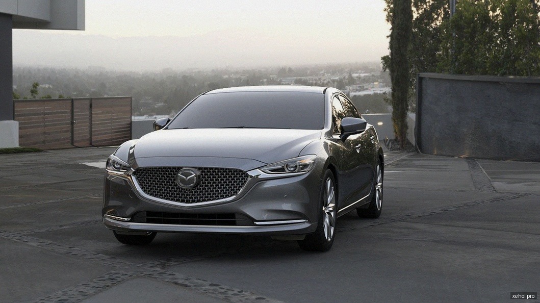 Mazda 6 Premium 2.0 AT - 2019