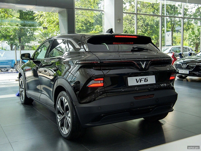 VinFast VF6 Plus - 2025