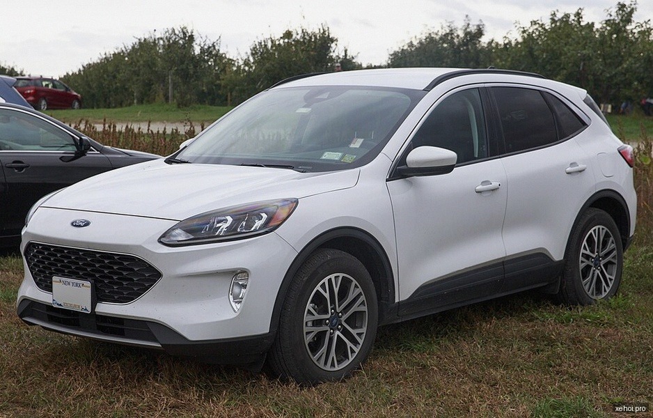Ford Escape XLS 2.3L 4x2 AT - 2013