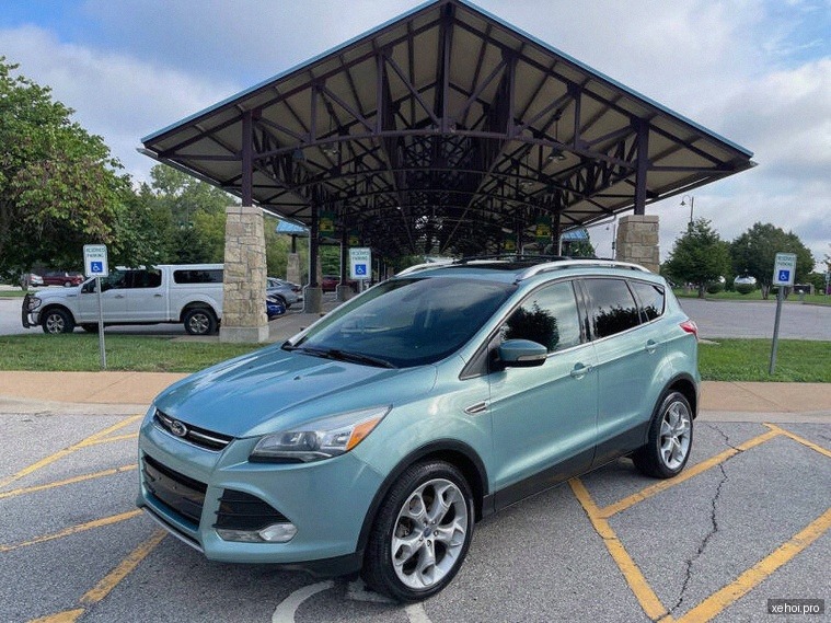 Ford Escape XLS 2.3L 4x2 AT - 2013