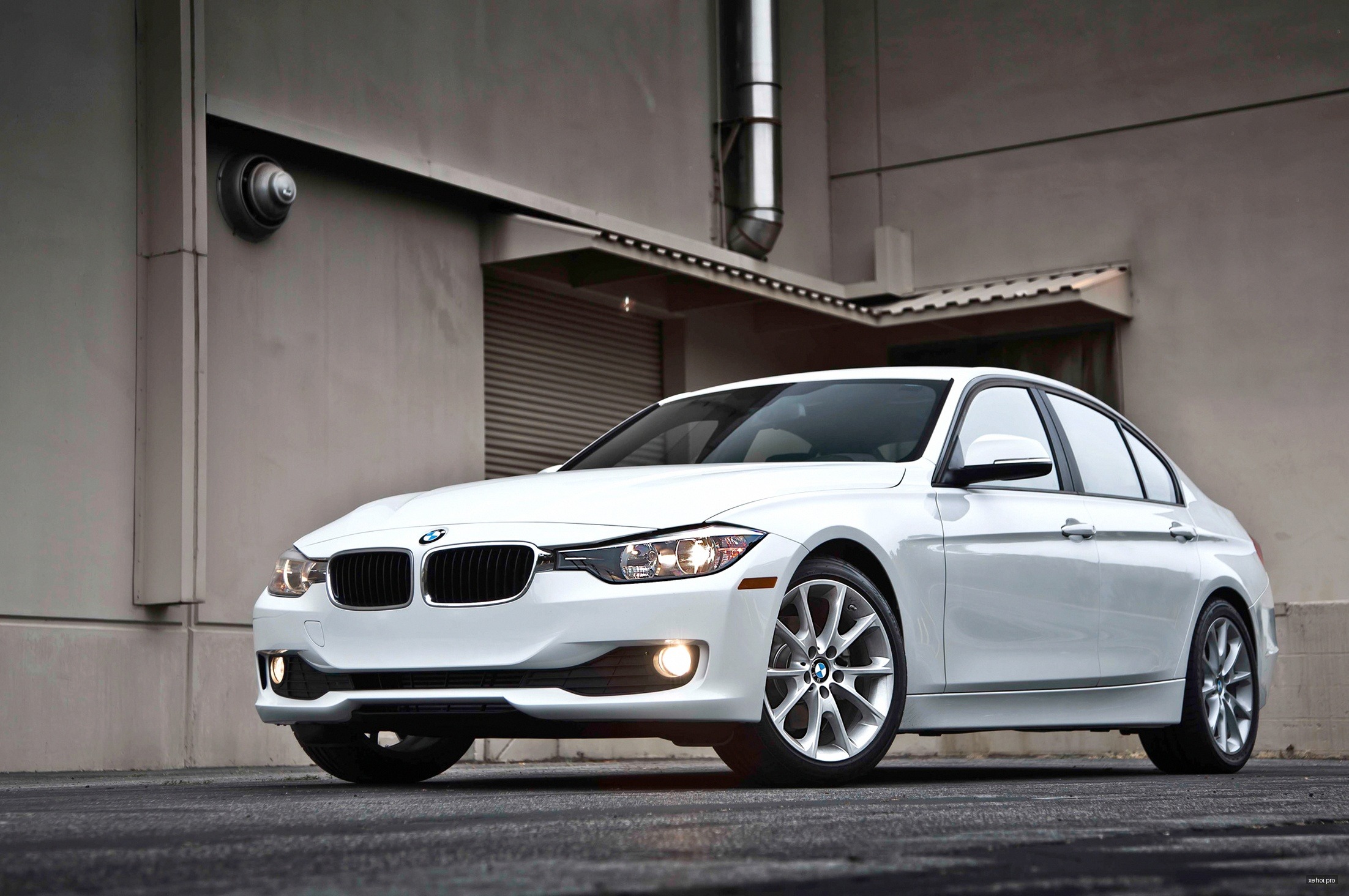 BMW 3 Series 320i - 2013
