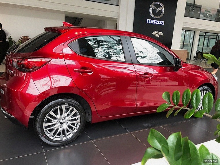 Mazda 2 Sport Luxury - 2024