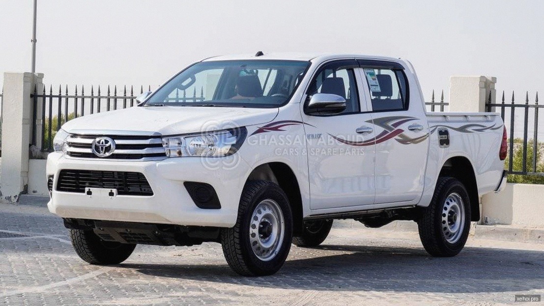 Toyota Hilux 2.4L 4x2 AT - 2025