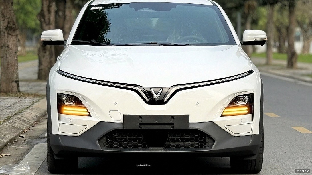 VinFast Lux A 2.0 Plus 2.0 AT - 2019