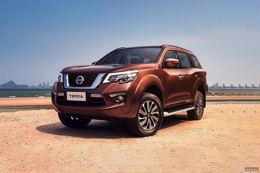 Nissan Terra V 2.5 AT 4WD - 2019