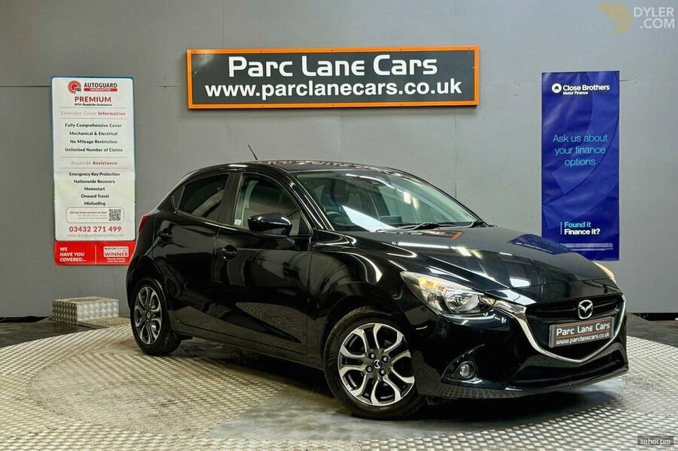 Mazda 2 1.5 AT - 2015