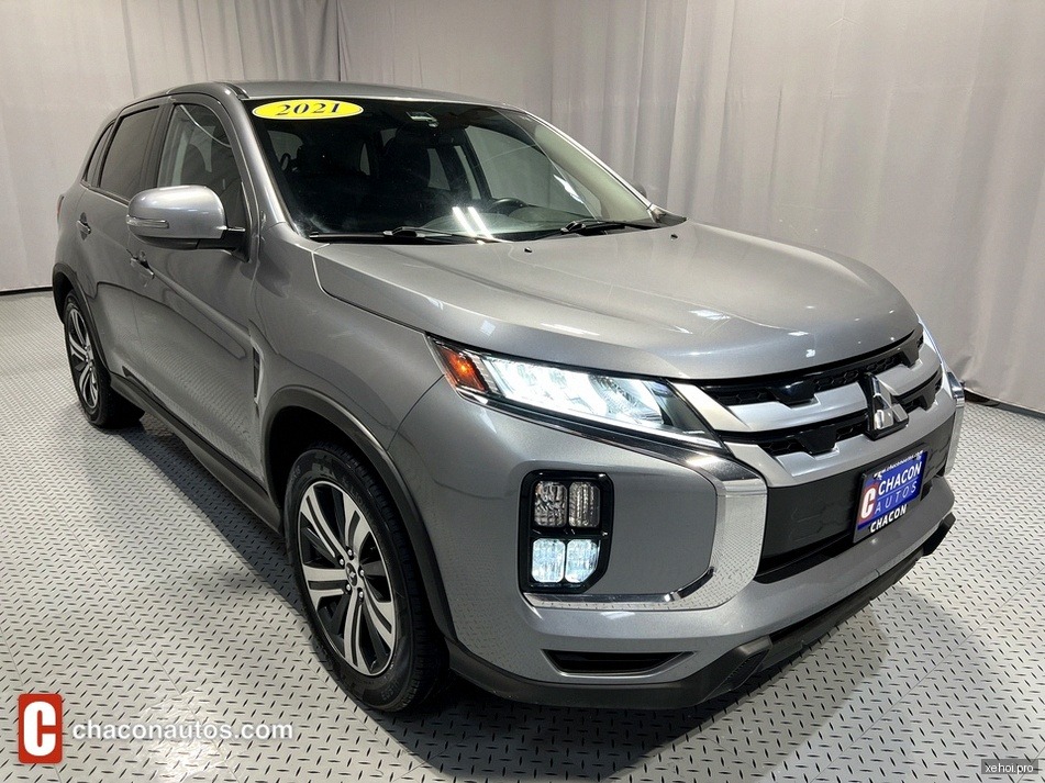 Mitsubishi Outlander 2.0 CVT - 2021