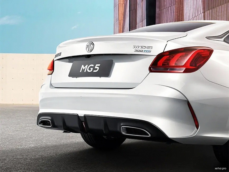 MG 5 Luxury 1.5 AT - 2022