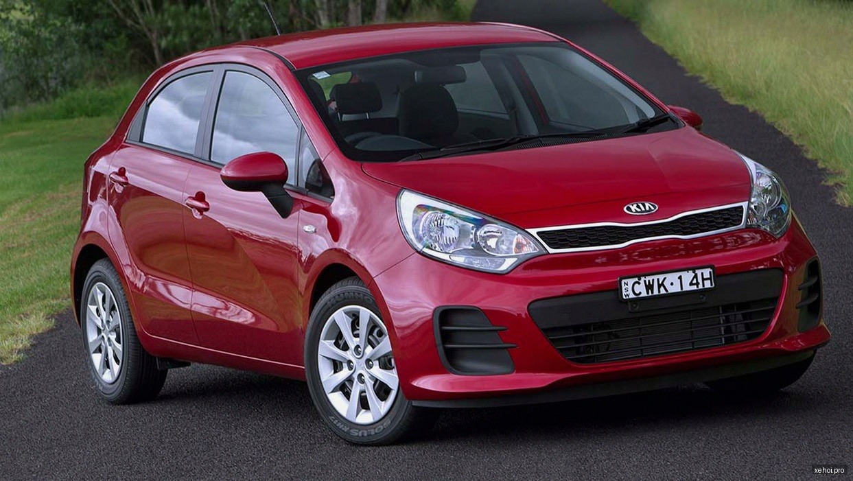 Kia Rio 1.4 AT – 2015