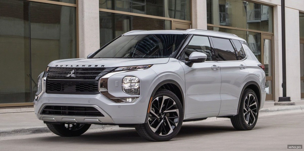 Mitsubishi Outlander Premium 2.0 CVT - 2022