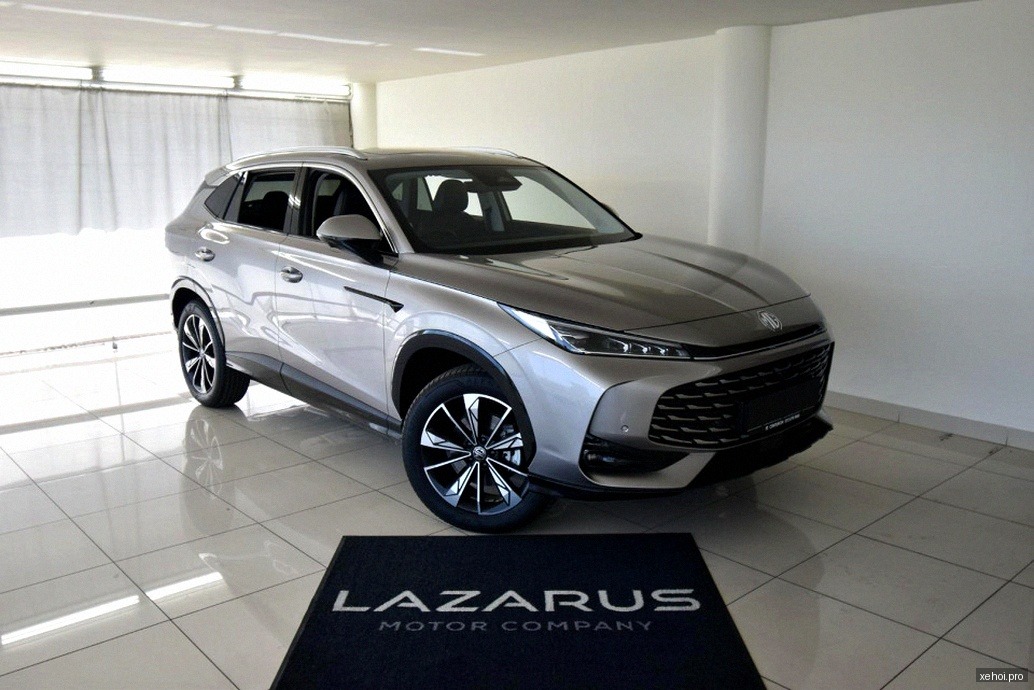 MG HS 1.5T LUX - 2025