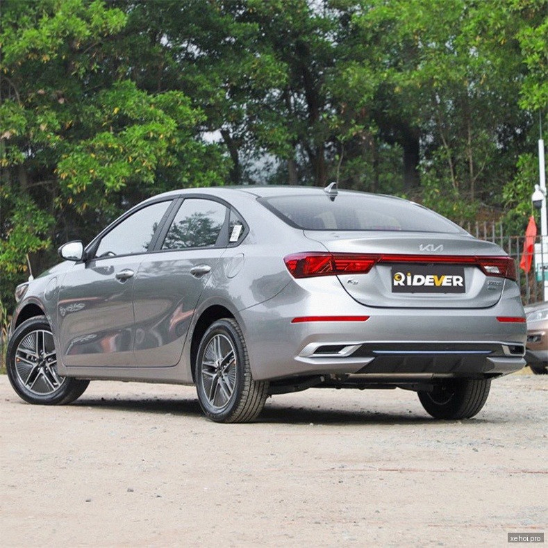 Kia Cerato 1.6 AT Luxury - 2021