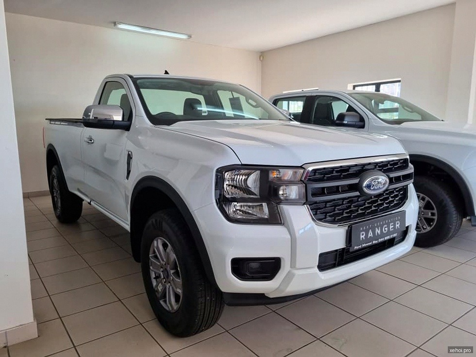 Ford Ranger XLS 2.0L 4x4 AT - 2025