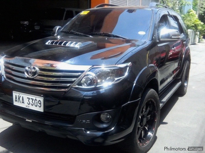 Toyota Fortuner 2.5G - 2015