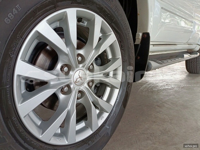 Mitsubishi Pajero Sport G 4x2 AT - 2013