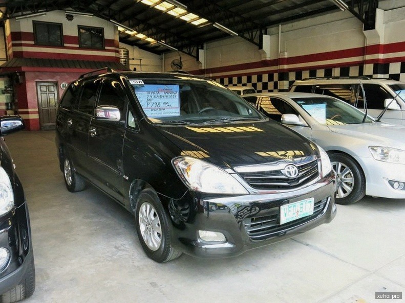 Toyota Innova G - 2011