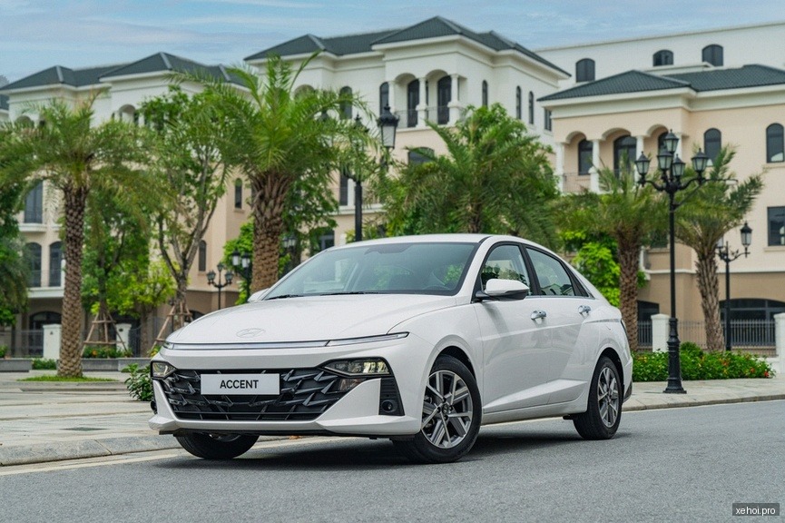 Hyundai Accent Cao cấp 1.5 AT - 2024