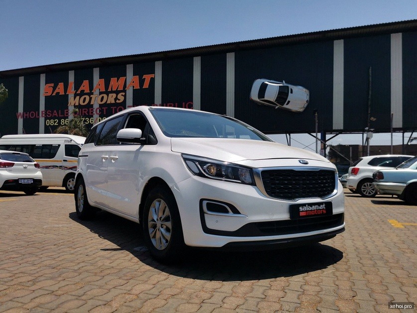 Kia Sedona 2.2 DAT Luxury - 2020