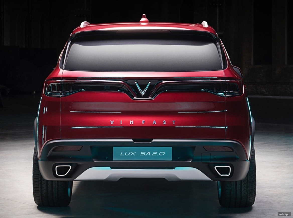 VinFast Lux SA 2.0 Premium 2.0 AT - 2020