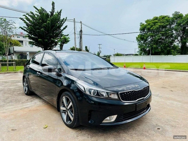 Kia Cerato 1.6 MT - 2018