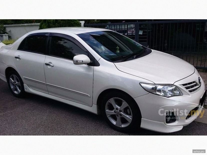 Toyota Corolla altis 1.8G AT - 2010
