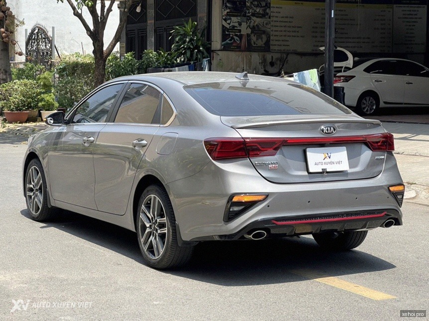 Kia Cerato 2.0 AT Premium - 2021