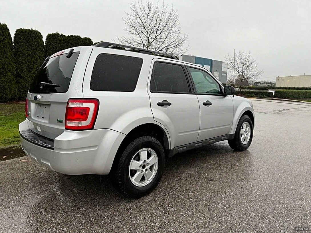 Ford Escape XLT 2.3L 4x4 AT - 2011