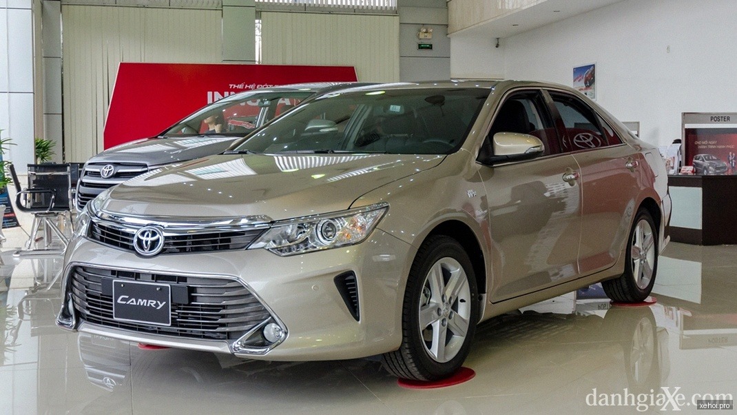 Toyota Camry 2.5G - 2016