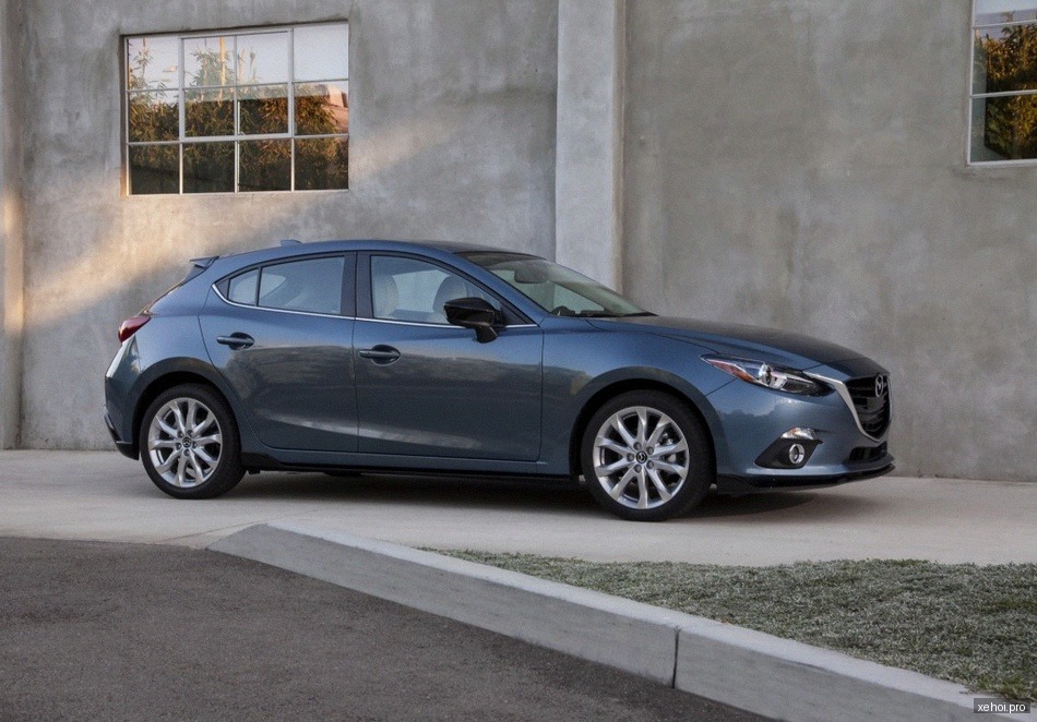 Mazda 3 1.5 AT - 2015