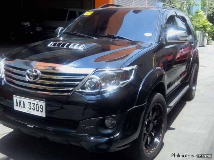 Toyota Fortuner 2.5G - 2015