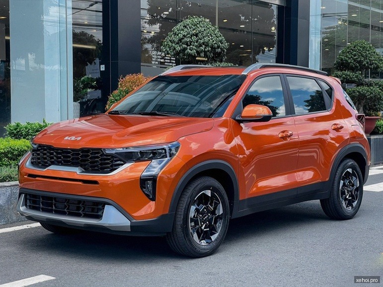 Kia Sonet Deluxe 1.5 AT - 2021