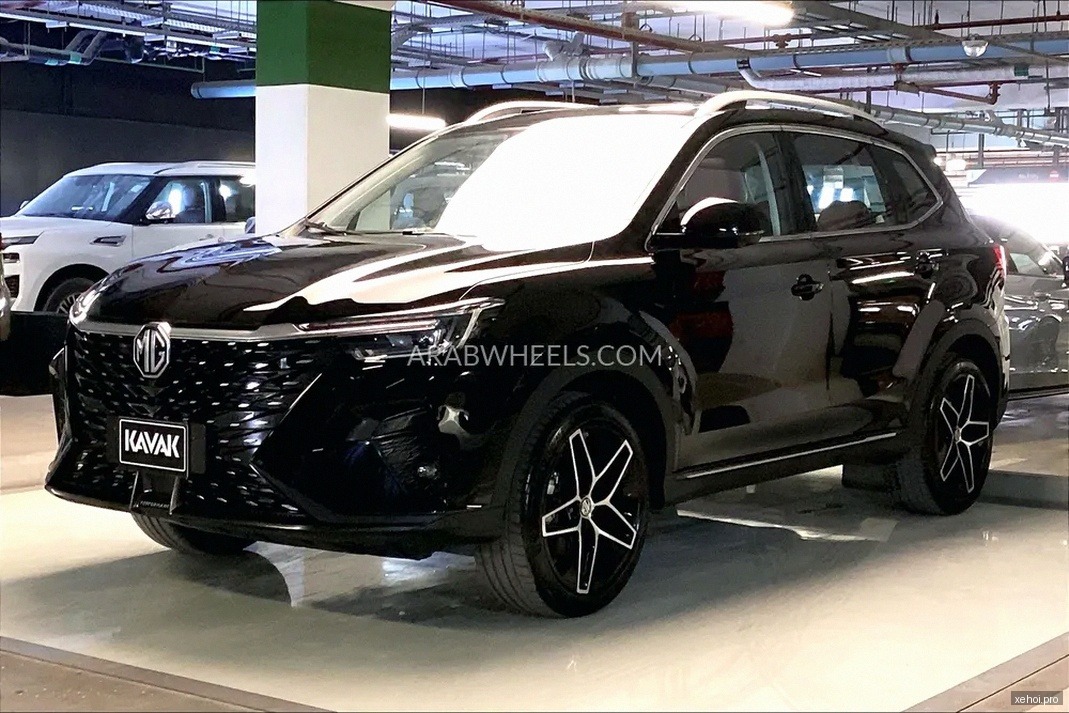 MG RX5 1.5T LUX - 2025