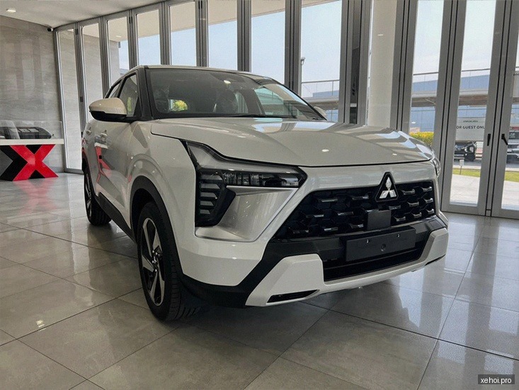 Mitsubishi Xforce Premium - 2024