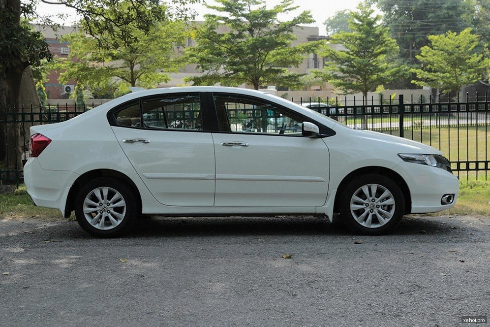 Toyota Vios 1.5E CVT - 2017