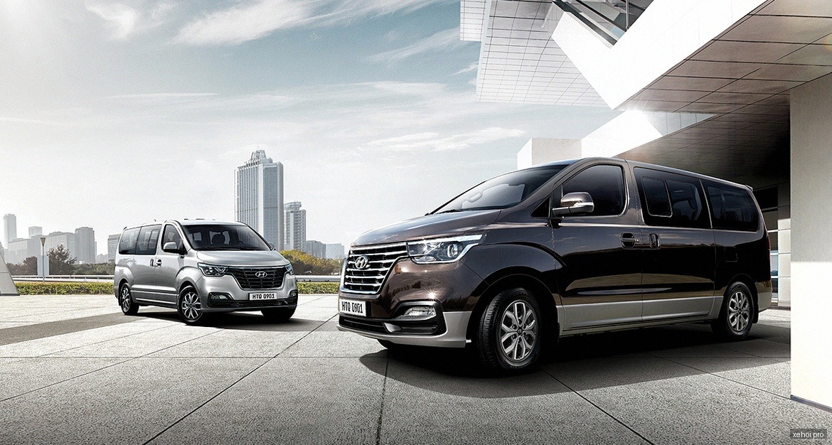 Hyundai Grand Starex Van 2.4 MT - 2011