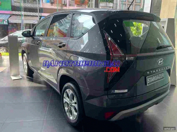 Hyundai Stargazer Tiêu chuẩn 1.5 AT - 2025