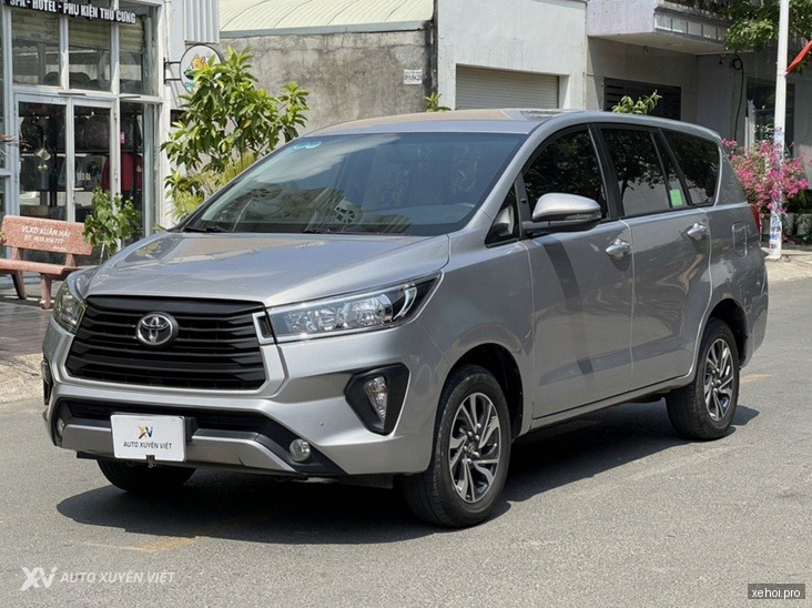 Toyota Innova E 2.0 MT - 2022