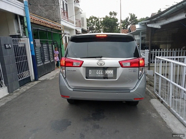 Toyota Innova 2.0G - 2018