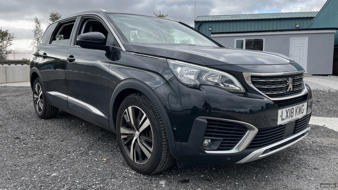Peugeot 5008 Allure 1.6 AT - 2020