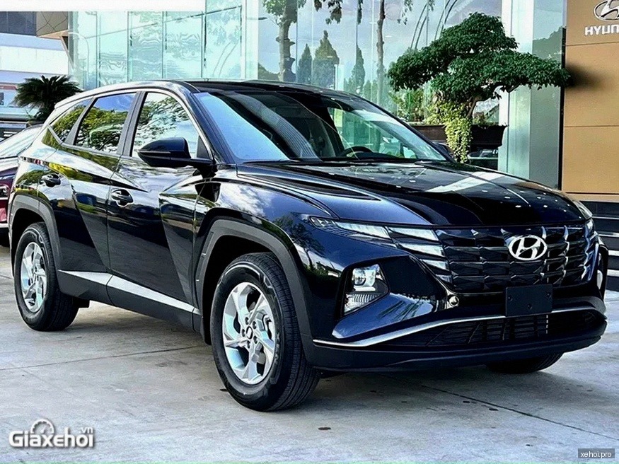 Hyundai Tucson 2.0 AT Tiêu chuẩn - 2025