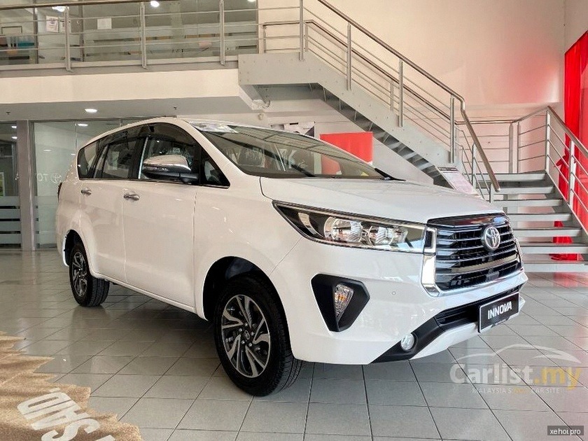 Toyota Innova G 2.0 AT - 2021