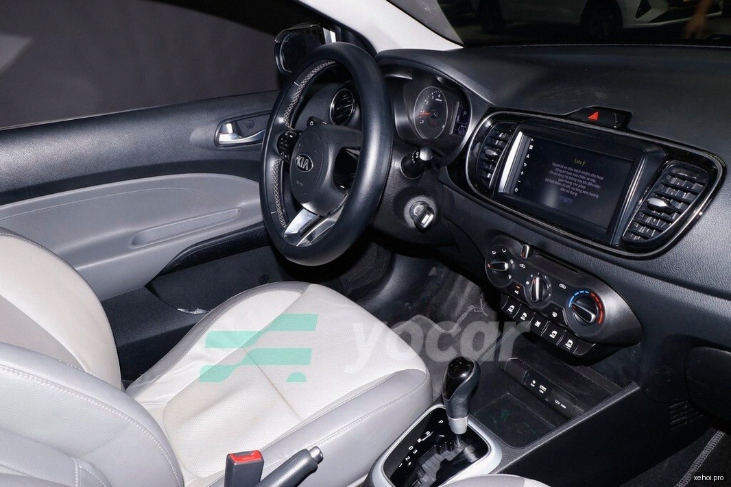 Kia Soluto 1.4 AT Deluxe - 2020