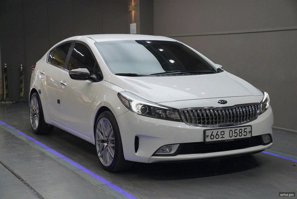 Kia K3 2.0 AT - 2016