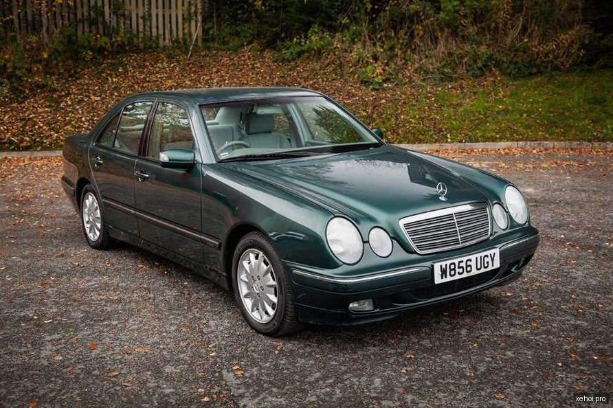 Mercedes Benz E class E240 AT - 2000