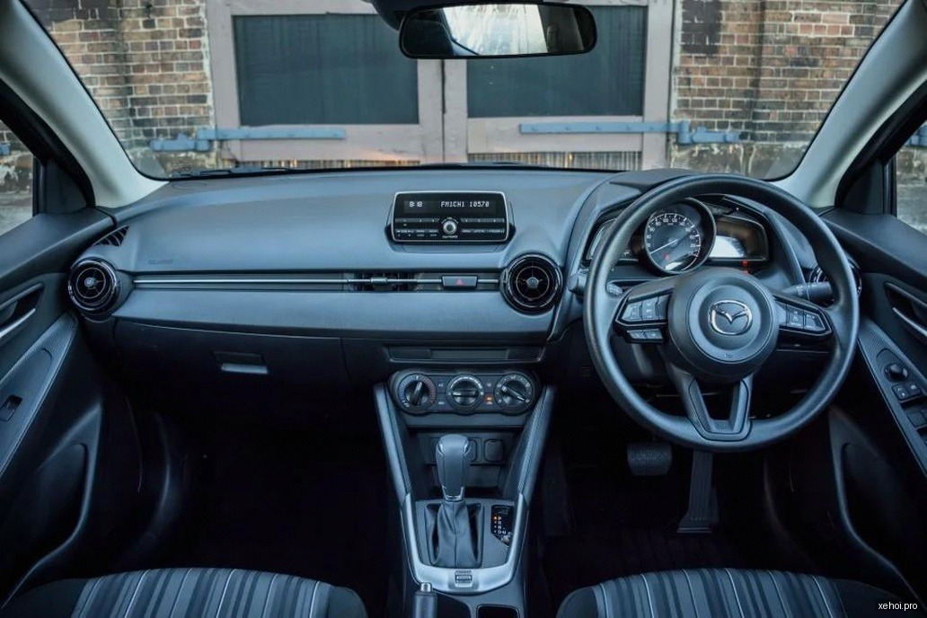 Mazda 2 Luxury - 2019